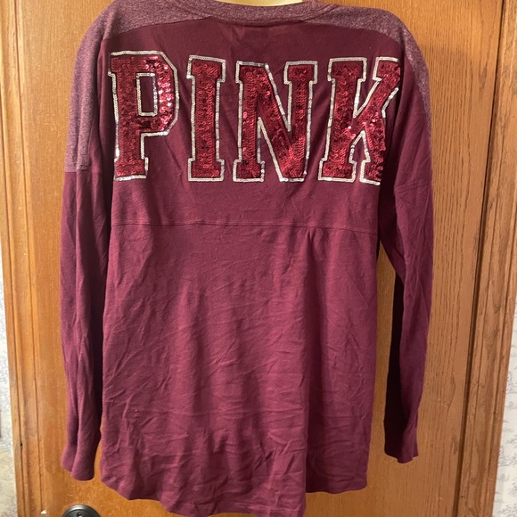 Victoria’s Secret PINK Burgundy Varsity Lounging Tee sequins M - Picture 2 of 3
